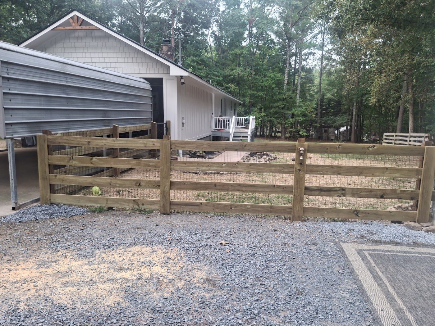 Ranch-style fence